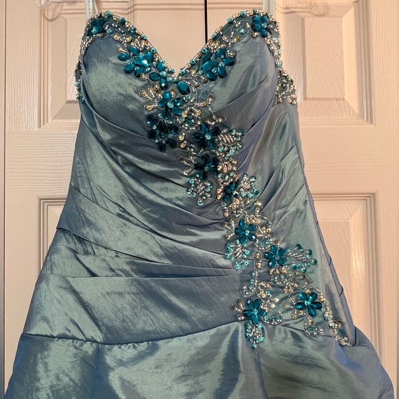 Prom Dress by Mori Lee - beautiful beaded detailing with lace back - Picture 6 of 6